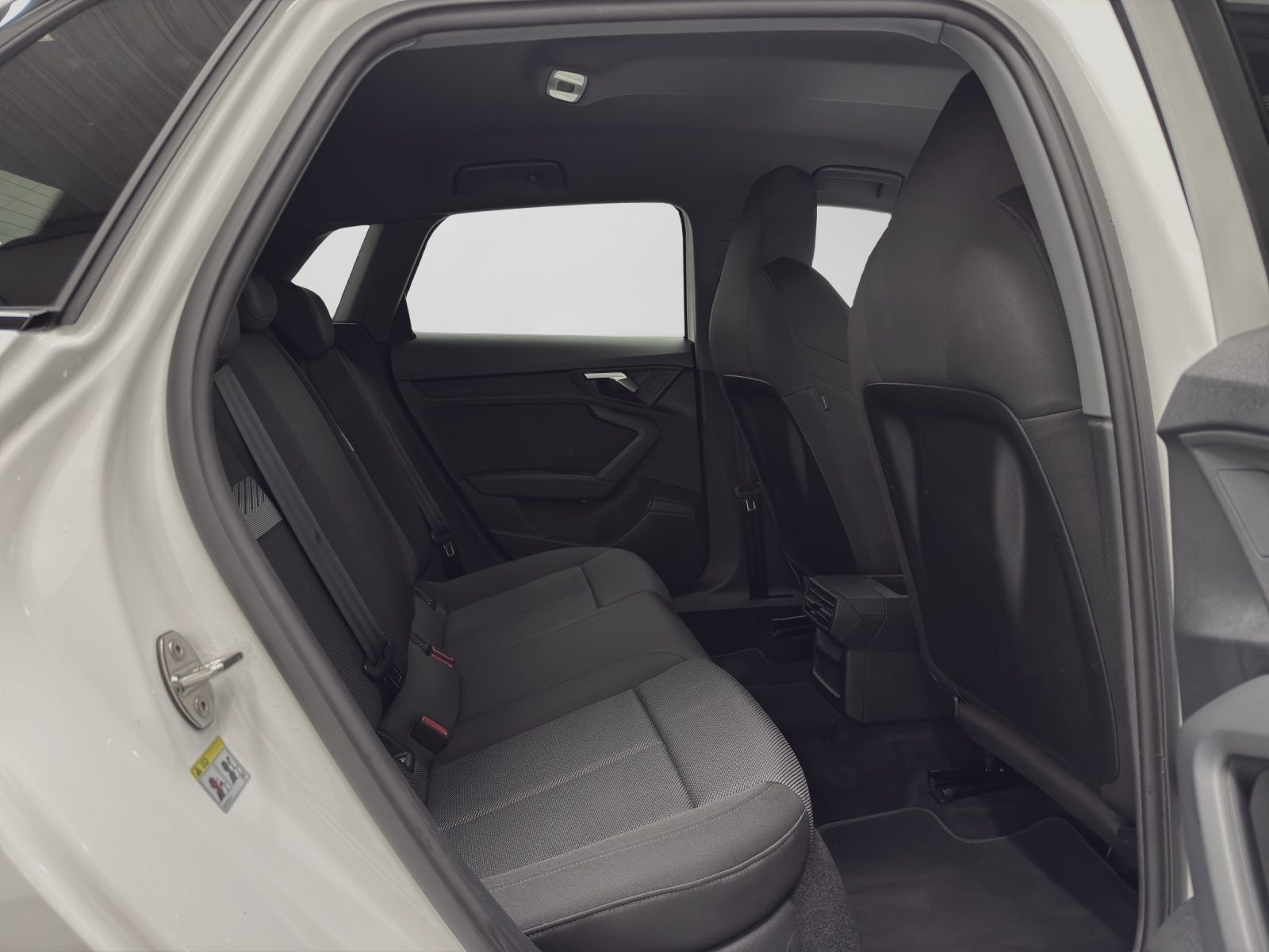 Audi A3 Sportback 45 TFSI e S LINE NAVI KAMERA LM