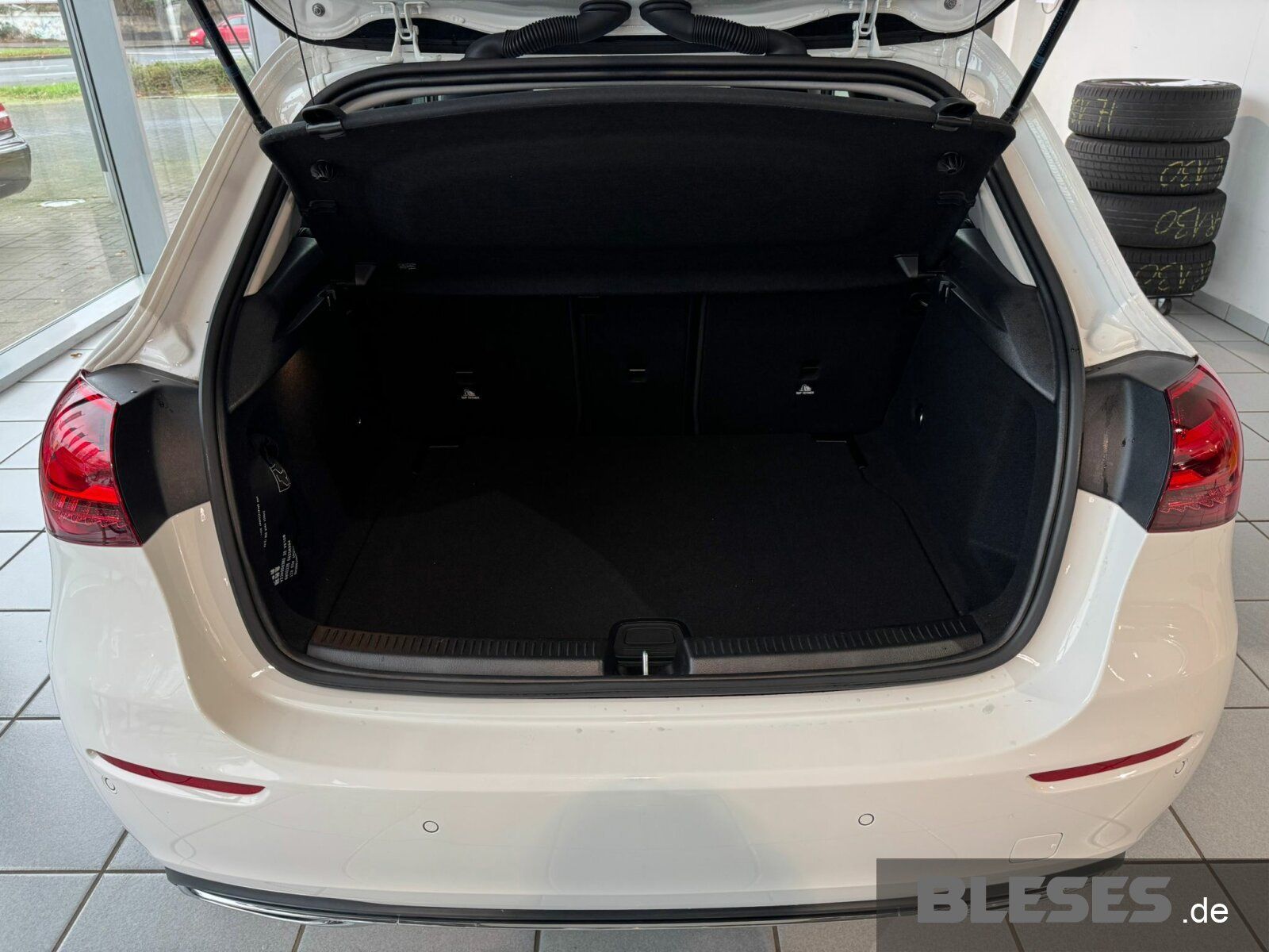 Mercedes-Benz A 180 Progressive - Samsaru's Car Outlet