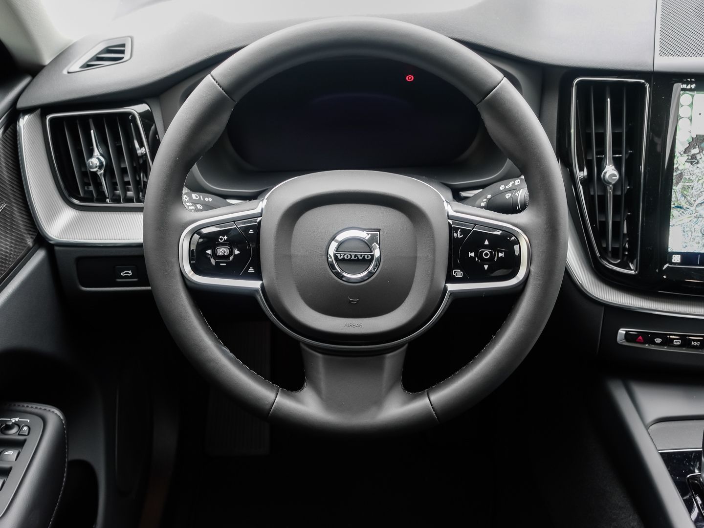Volvo XC60 B4 Diesel Plus Bright - Samsaru's Car Outlet