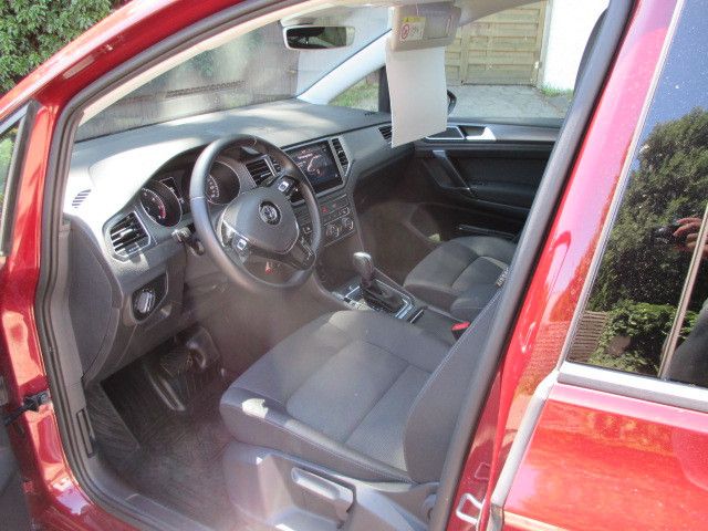 Volkswagen Golf Sportsvan VII Comfortline - Samsaru's Car Outlet