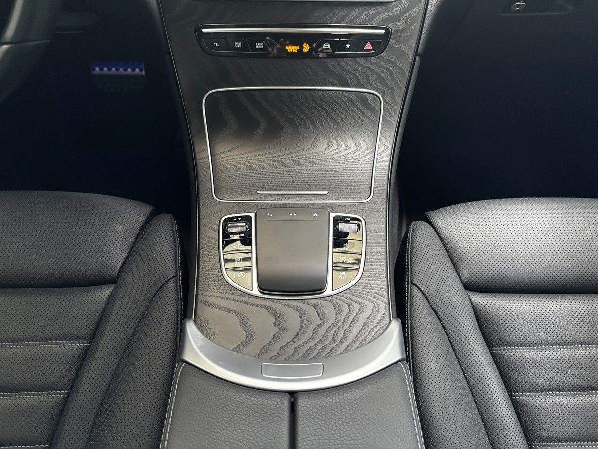 Mercedes-Benz GLC 300 d Coupé AMG 4M LED HUD Pano Distr+ Burm