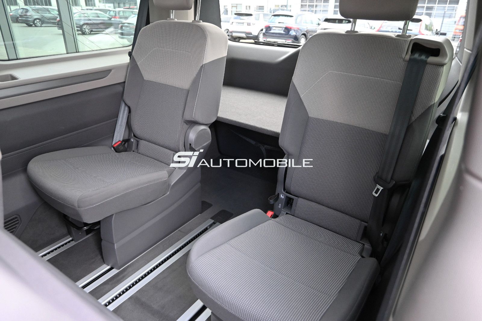 Volkswagen T7 Multivan 2.0 TDI DSG Edition - Samsaru's Car Outlet