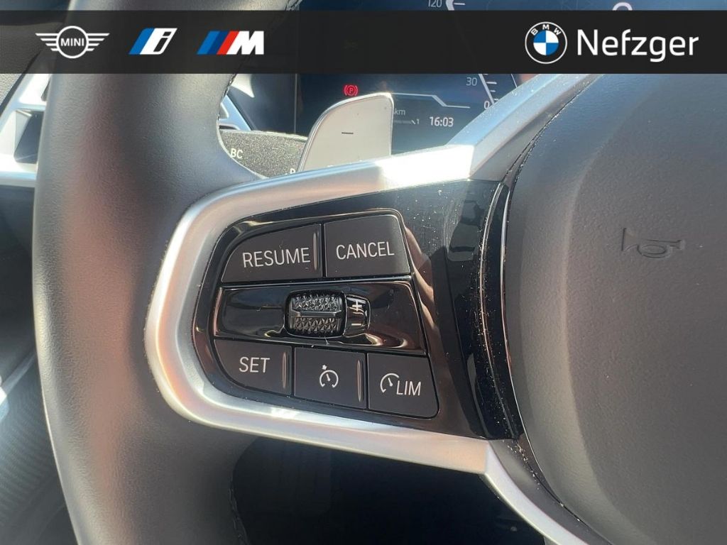 BMW 318 i Touring M Sport Driving Assistant 360°
