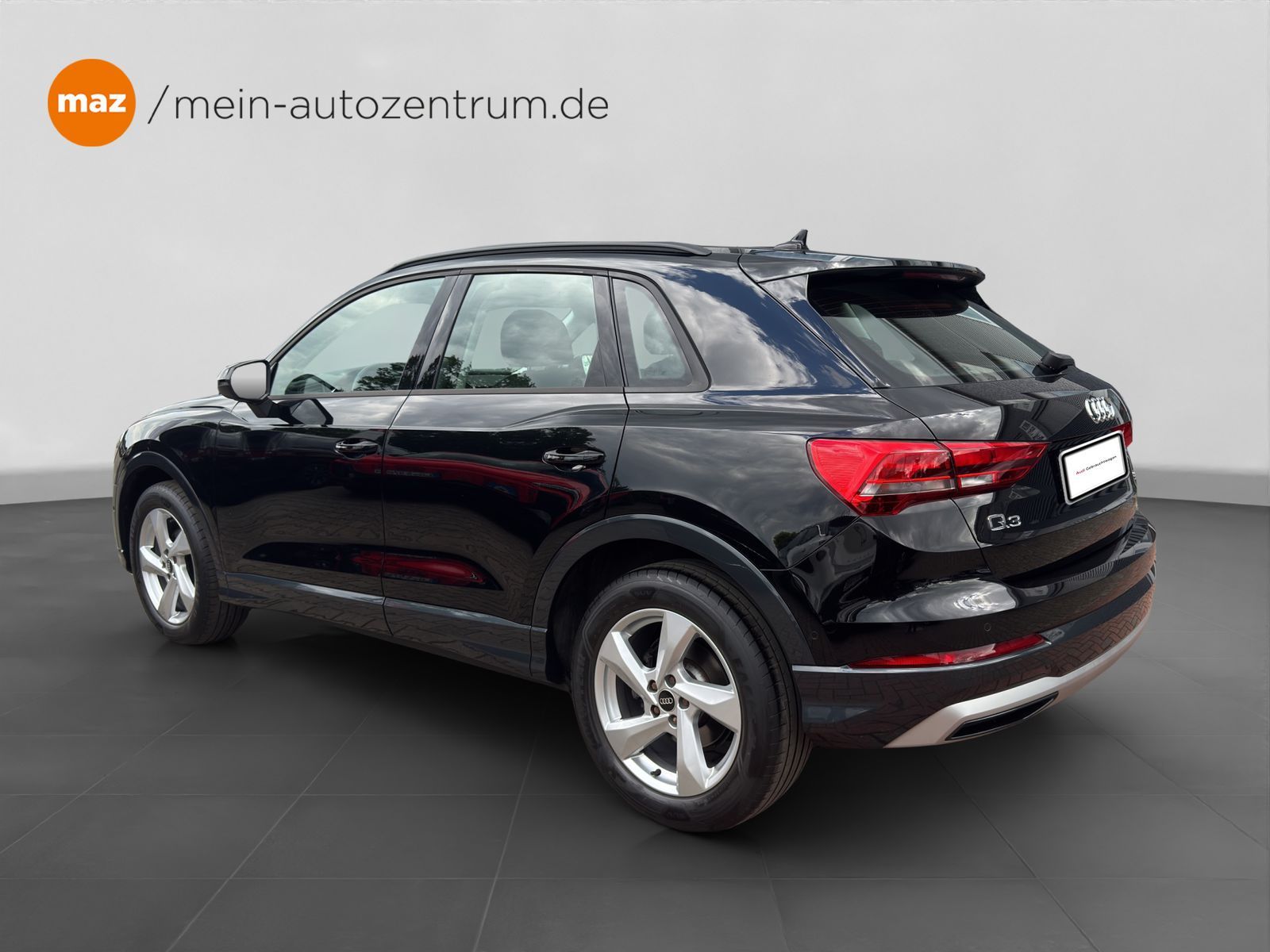 Audi Q3 35 2.0 TDI quattro advanced - Samsaru's Car Outlet