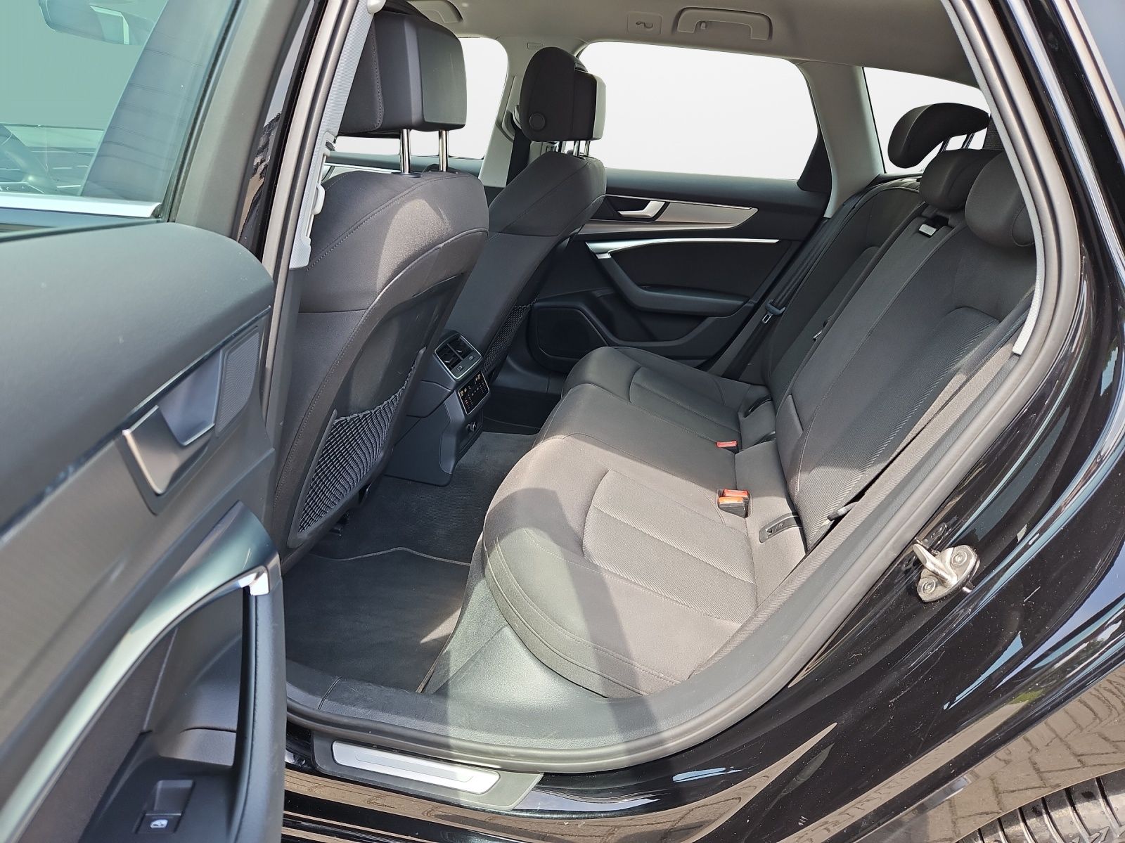 Audi A6 Avant 40 TDI S tronic Sport - Samsaru's Car Outlet