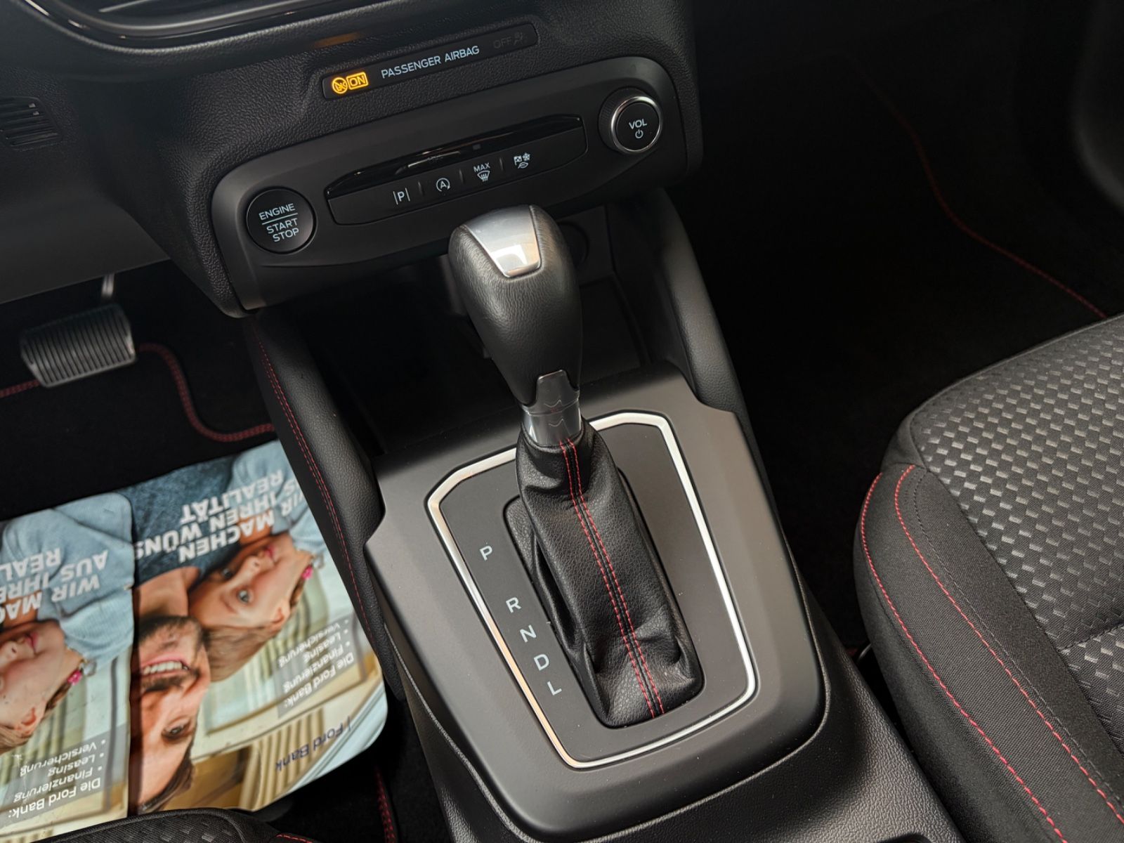 Ford Focus Turnier ST-Line X Automatik Kamera LED Nav