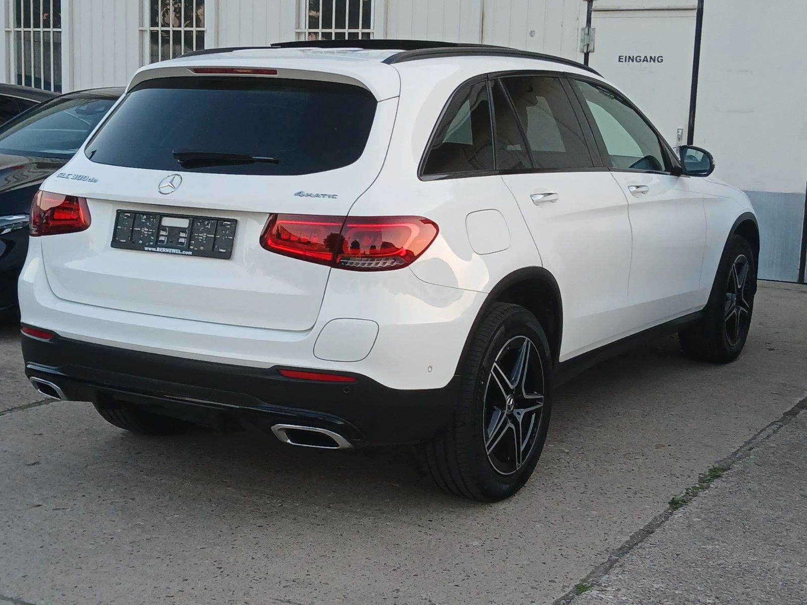 Mercedes-Benz GLC300de AMG 4M_360_Panorama_Leder_Sitzklima_LED