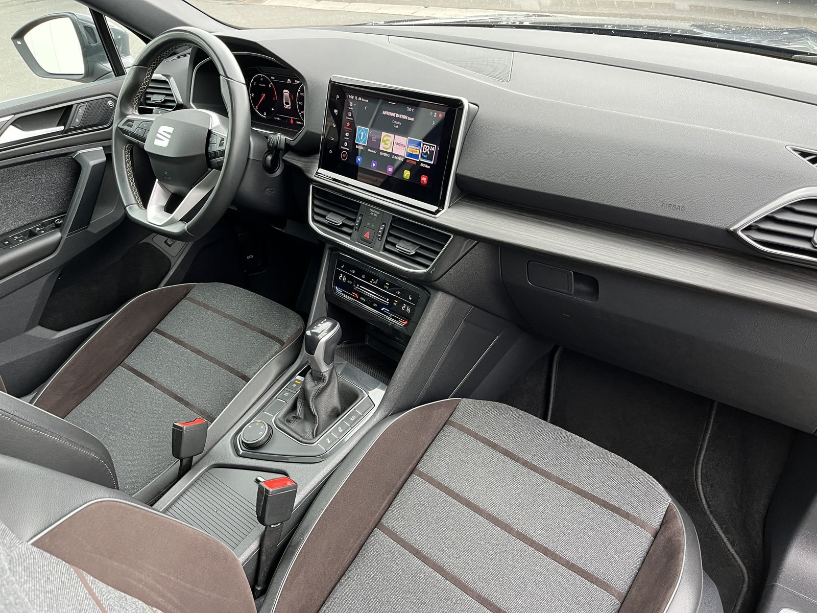 Seat Tarraco 2.0 TDI DSG Xcellence AHK PANO 4xSHZ Nav