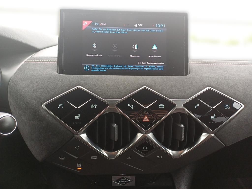 DS Automobiles DS3 Crossback E-Tense 225 Performance Line - Samsaru's Car Outlet