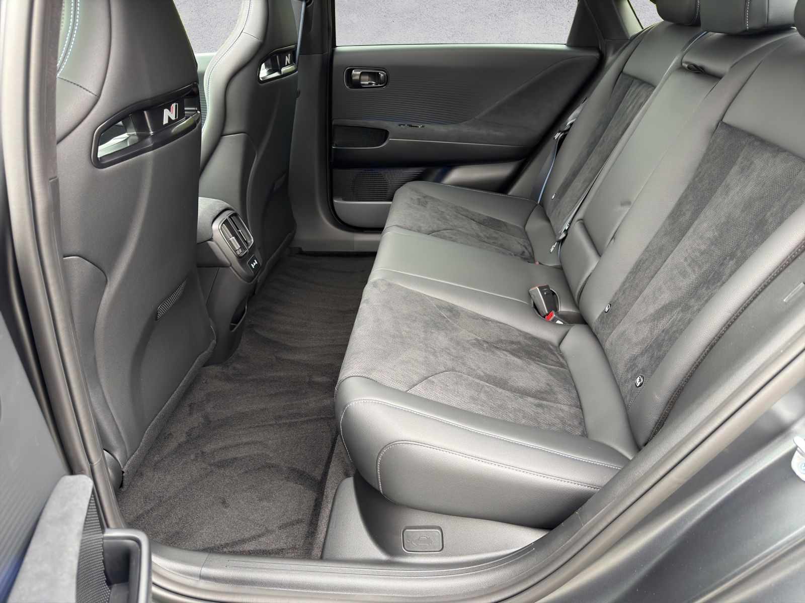 Hyundai IONIQ 6 Elektro 84,0 kWh N PANO/NSCC/MATRIX/BOSE