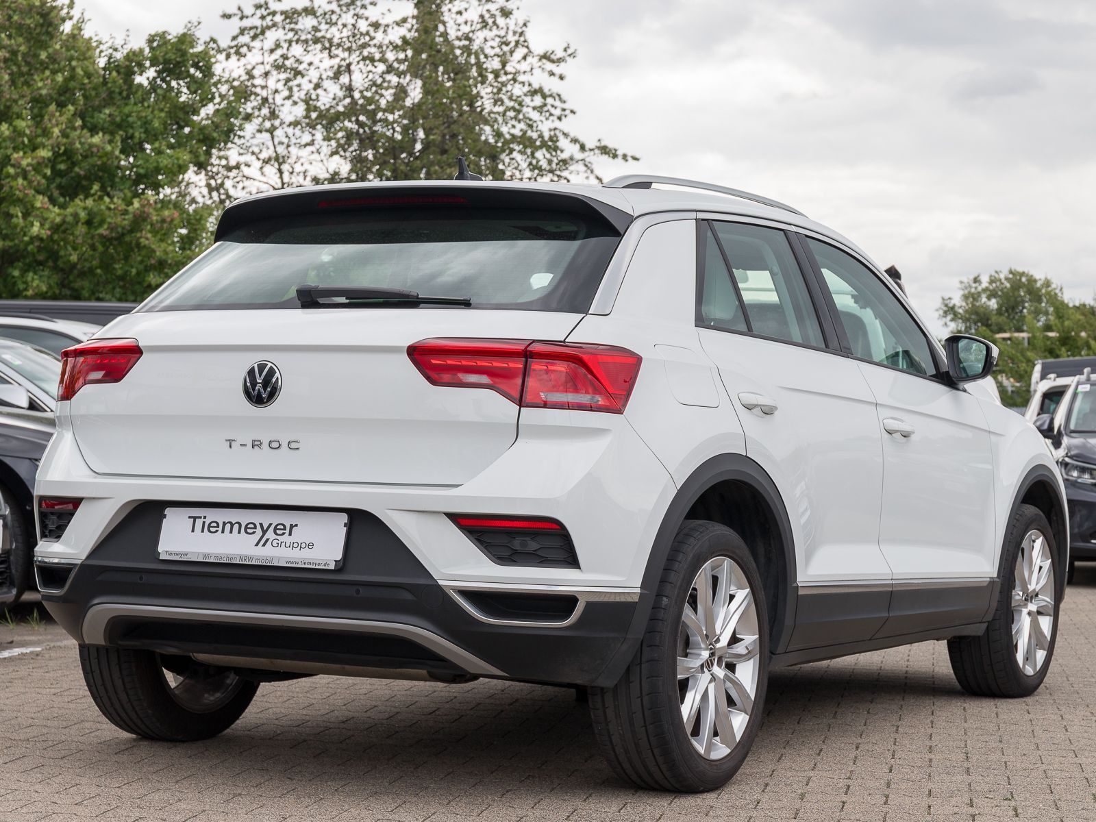 Volkswagen T-Roc 1.5 TSI DSG STYLE - Samsaru's Car Outlet