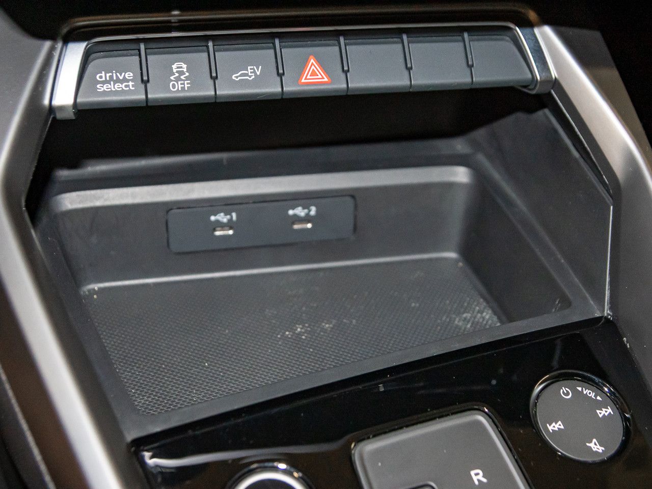 Audi A3 Sportback 40 TFSI e - Samsaru's Car Outlet