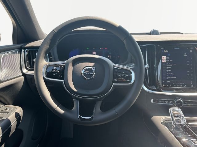 Volvo S60 Recharge T8 AWD Polestar Engineered 19'' HUD