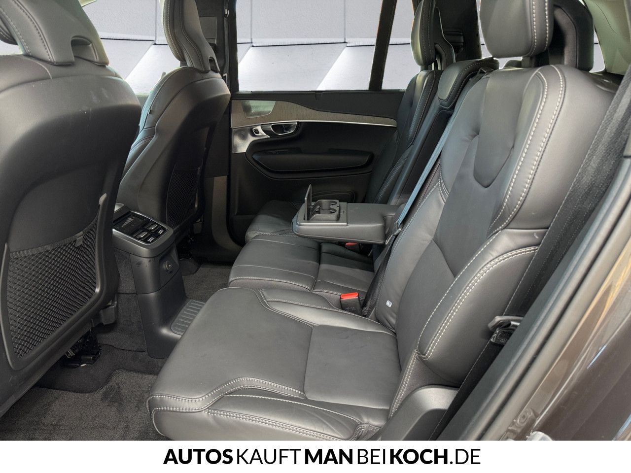 Volvo XC90 T8 Plug-In AWD Ultimate - Samsaru's Car Outlet