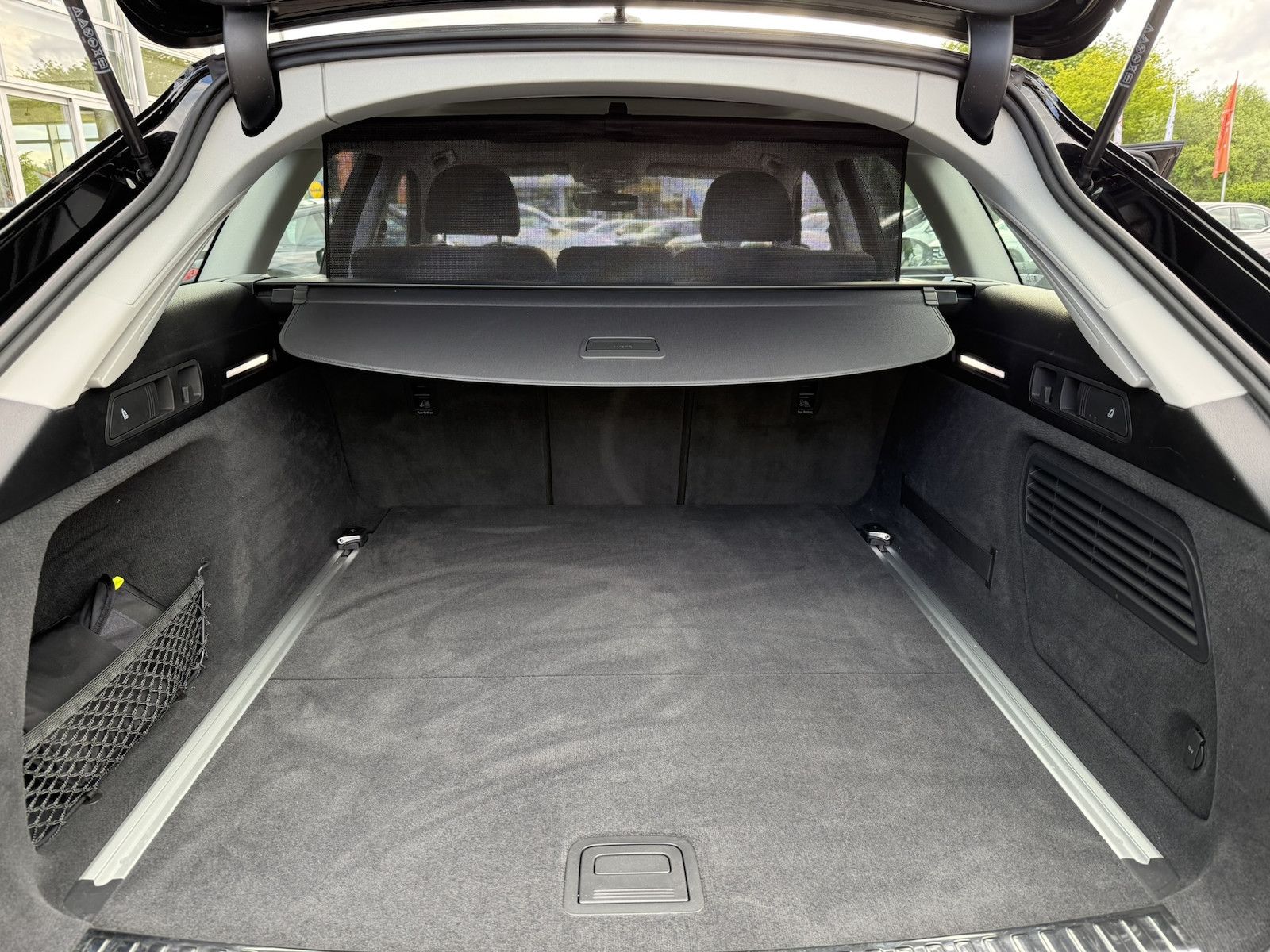 Audi A6 2.0 TDI Advanced - Samsaru's Car Outlet