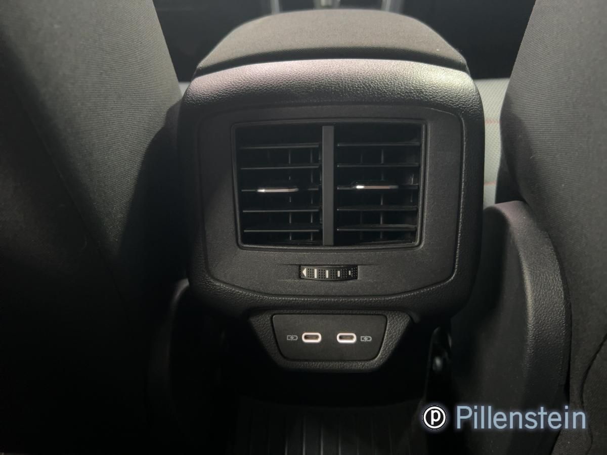 Volkswagen T-Roc TSI DSG SPORT - Samsaru's Car Outlet