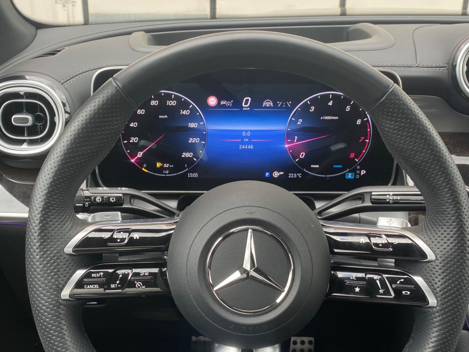 Mercedes-Benz GLC200 AMG 4M_Pano_HuD_Memory_Keyless_Distro_360