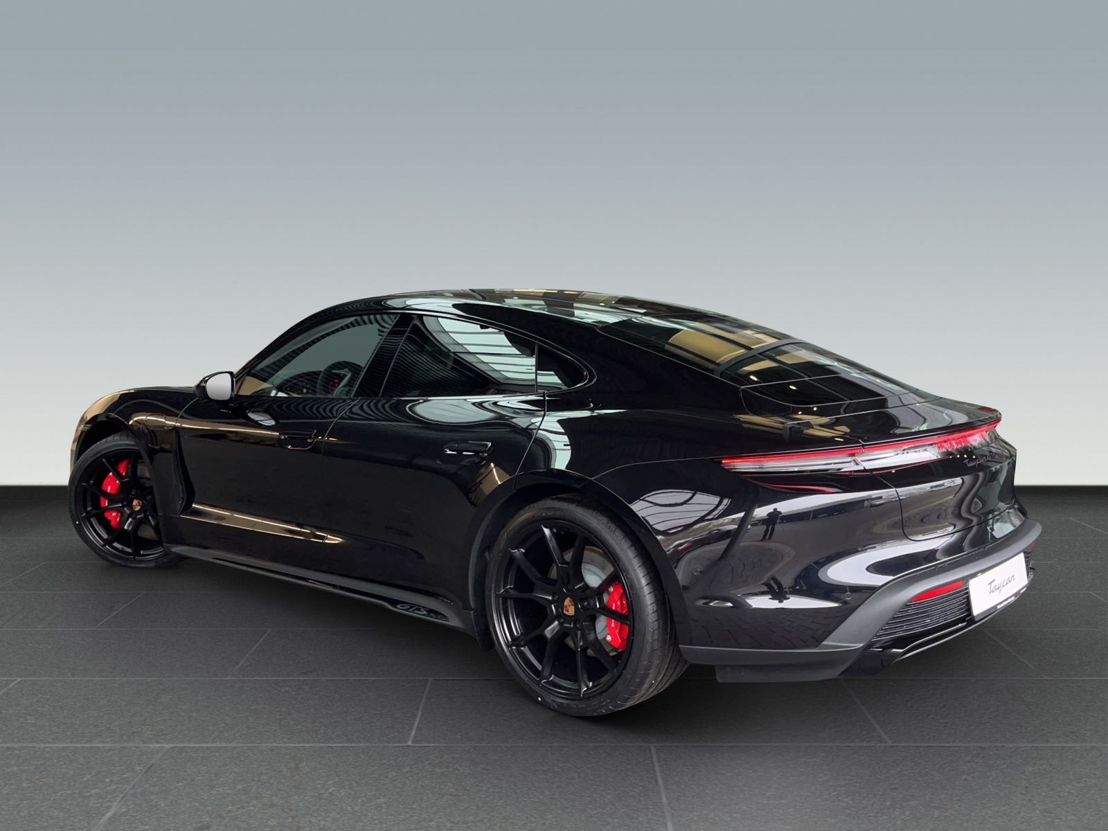 Porsche Taycan GTS - HD Matrix - Pano - Head Up - Chrono