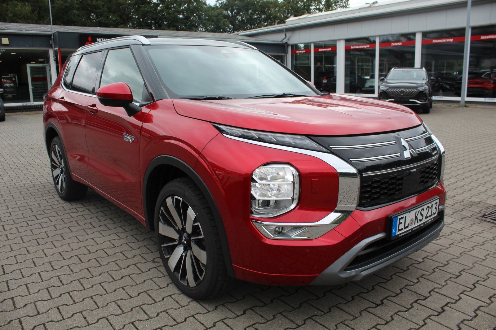 Mitsubishi Plug-in Hybrid Outlander Plug-in Hybrid TOP