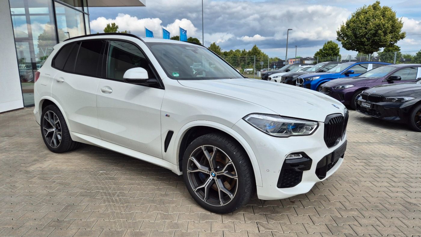 BMW X5 xDrive45e ///M-Sport/AHK/Pano-D/Aktivlenk/Las