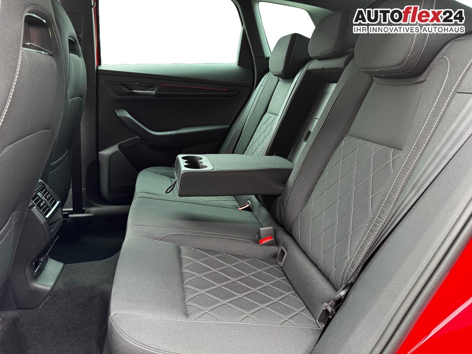 Skoda Karoq 1,5 TSI DSG Sportline 2ZKlimaautomatik ...