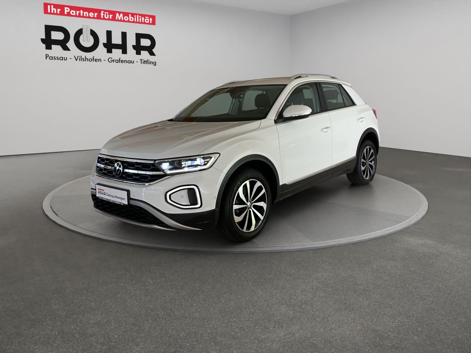 Volkswagen T-ROC 1.5 TSI - Samsaru's Car Outlet