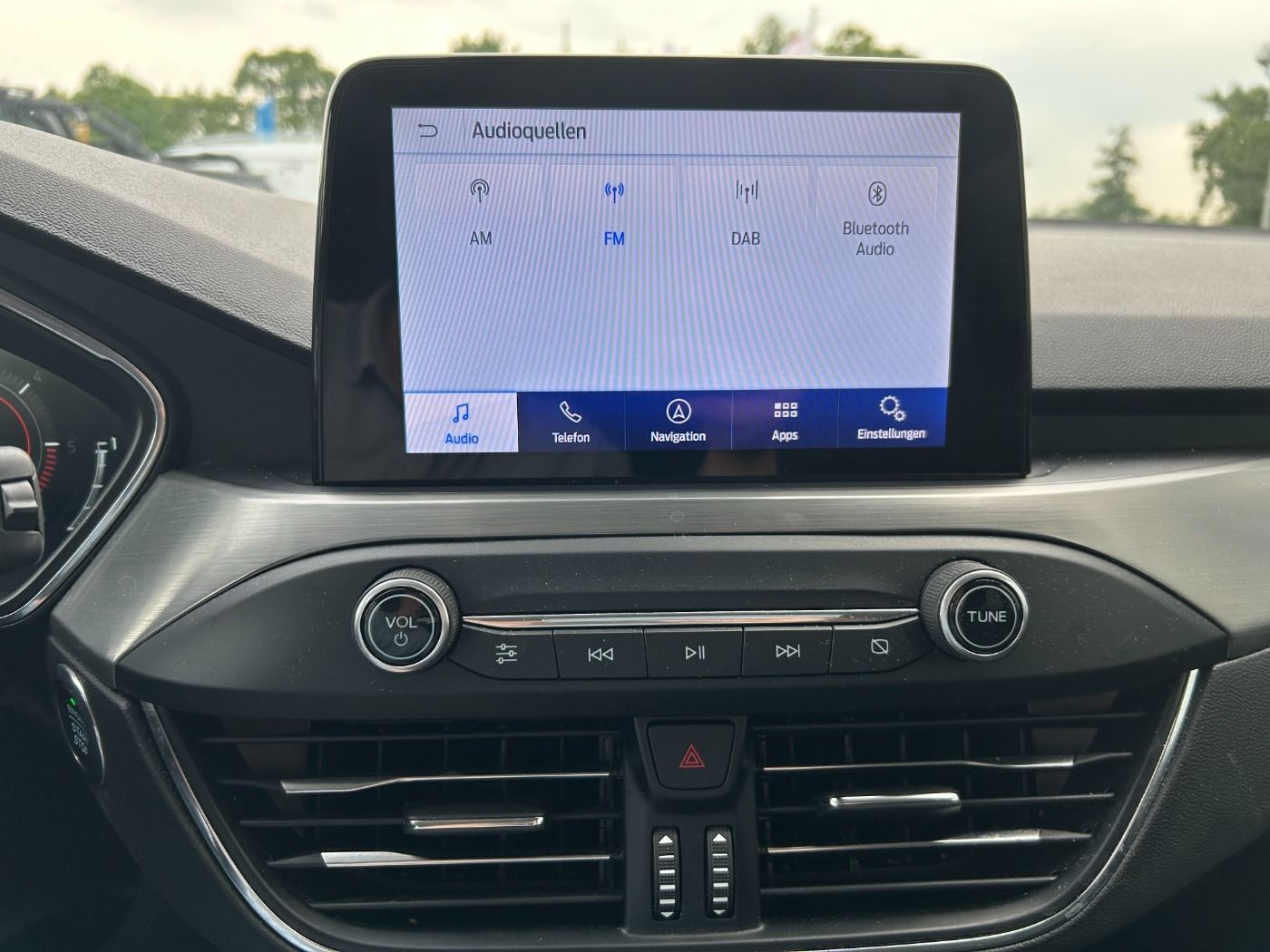 Ford Focus Turnier 1.5 EcoBlue Titanium X - Samsaru's Car Outlet