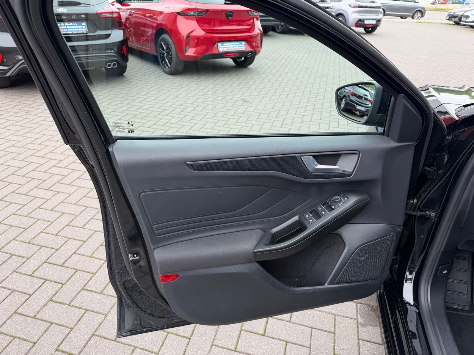 Ford Focus Turnier 1.5TDCI ST-Line AUTOMATIK*ACC*NAVI