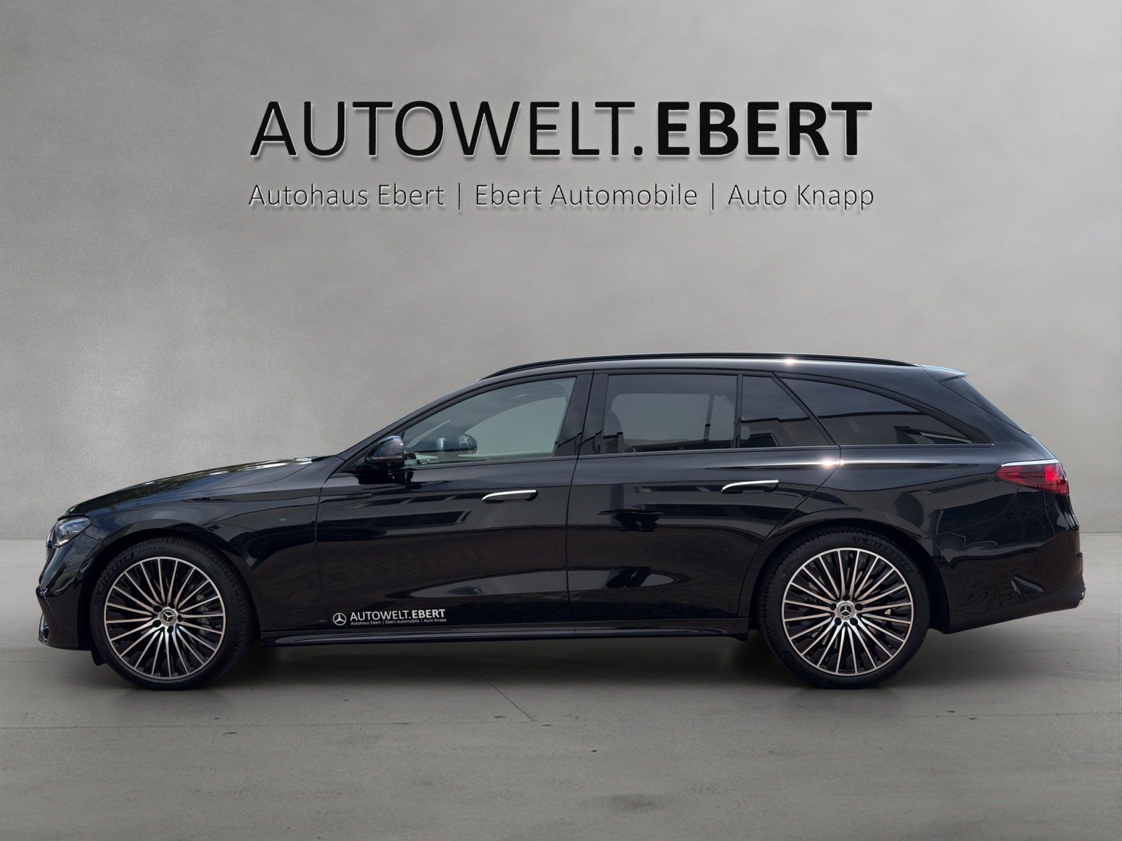 Mercedes-Benz E 450 d 4M AMG Head Up Airm Distr Digi Burm AHK