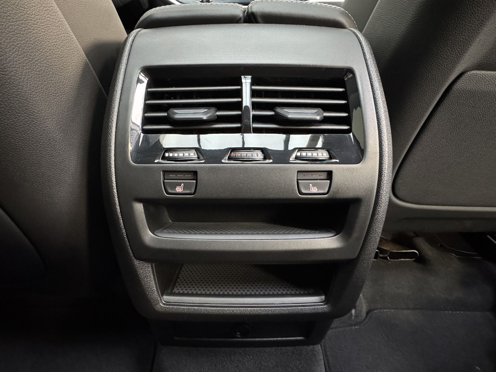 BMW X6 xDrive40d M Sport Pro - Samsaru's Car Outlet