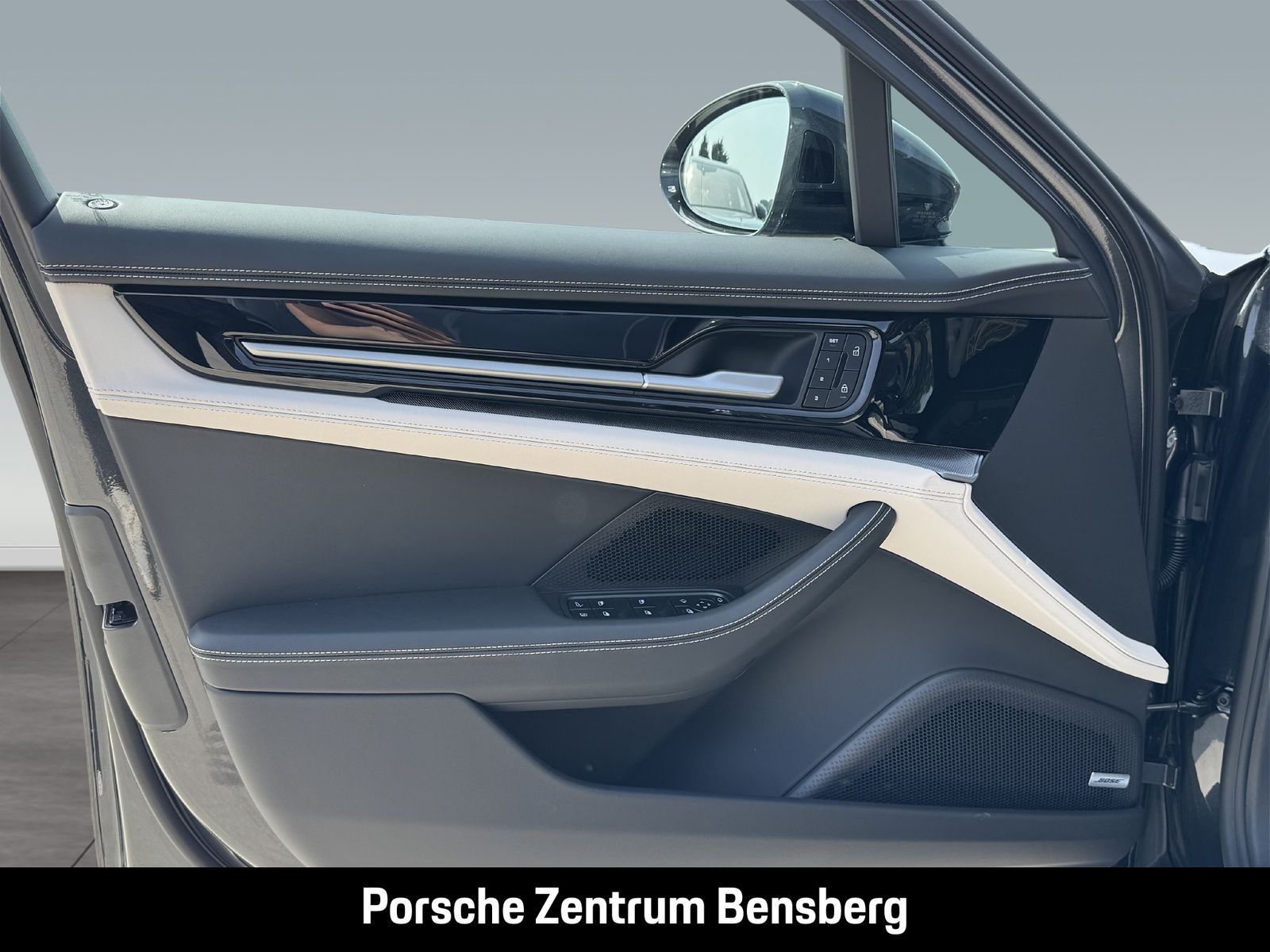 Porsche Panamera 4 E-Hybrid