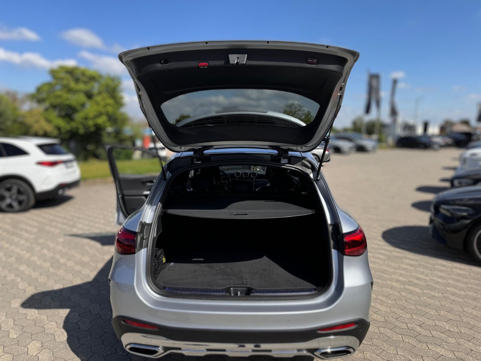 Mercedes-Benz GLC 200 4M - Samsaru's Car Outlet