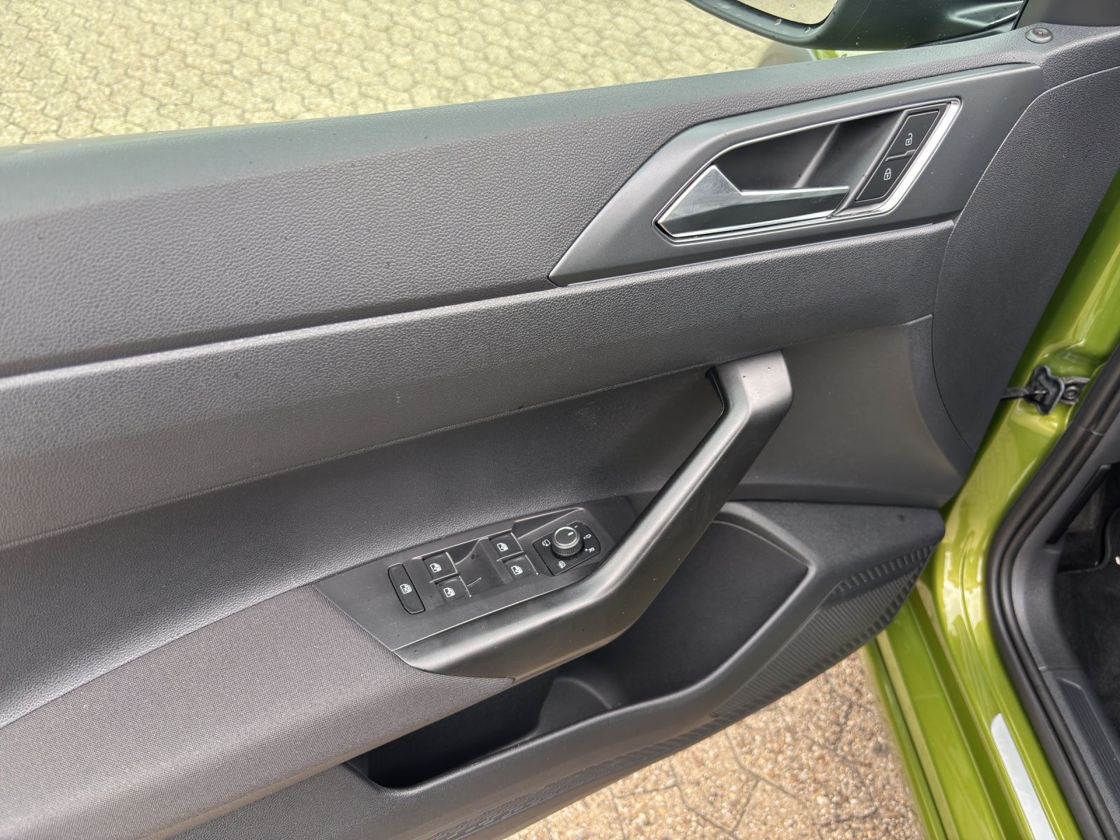 Volkswagen Taigo 1.5 TSI DSG R-line - Samsaru's Car Outlet