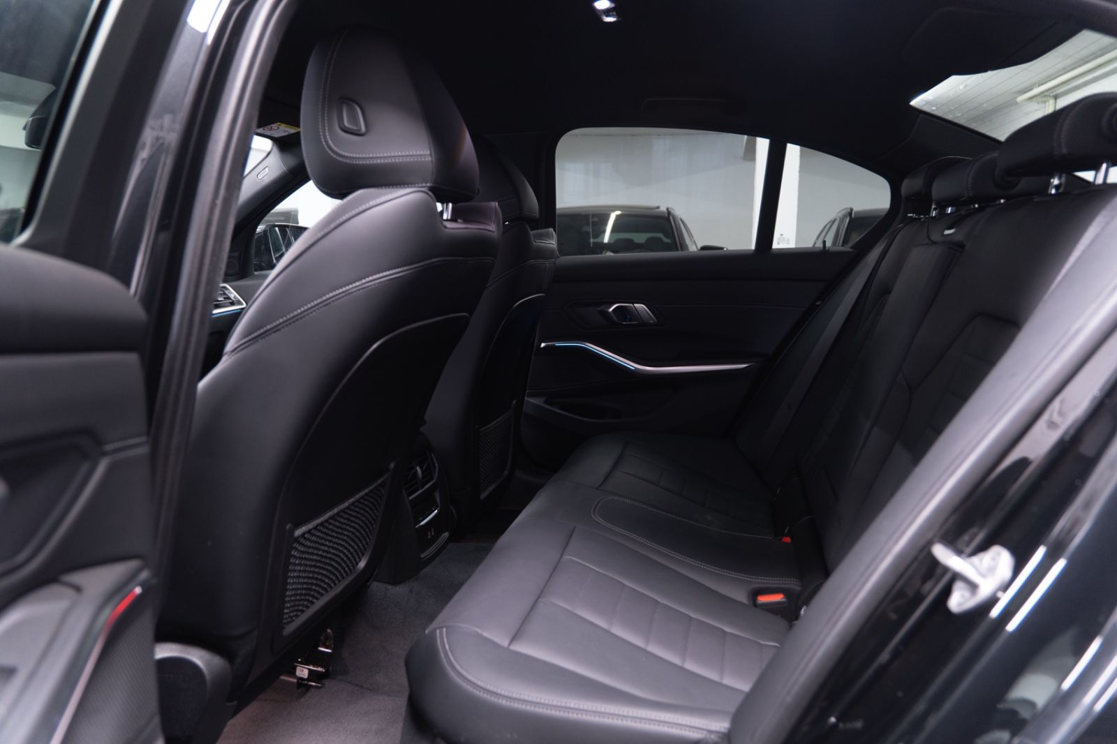 BMW 320d xDrive M-Sport - Samsaru's Car Outlet