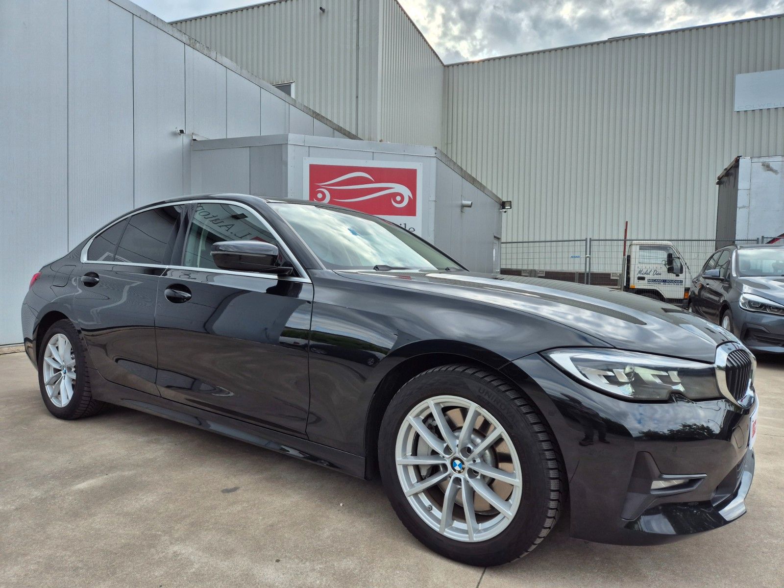 BMW 330 eA - Samsaru's Car Outlet