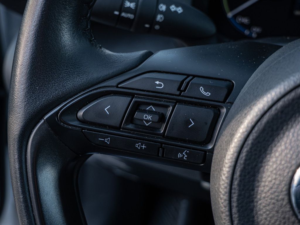 Toyota Yaris Cross Hybrid Team D PDC KAMERA NAVI LED