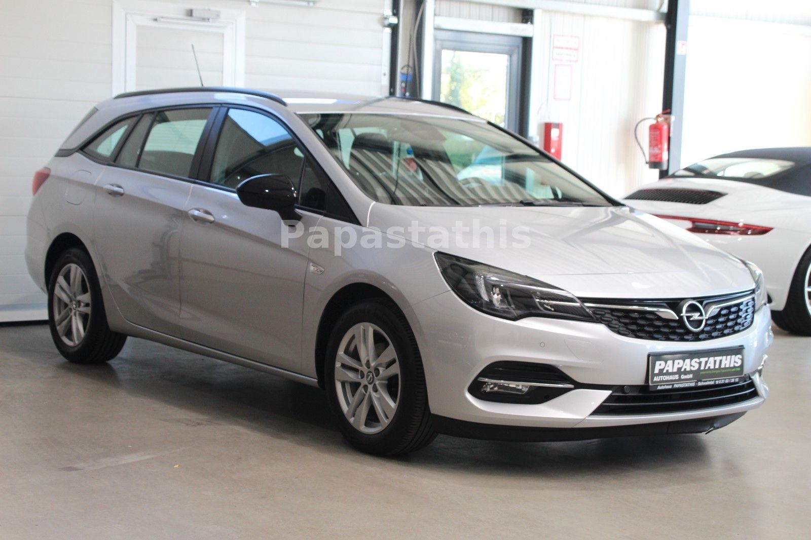 Opel Astra K Sports Tourer Business - Samsaru's Car Outlet