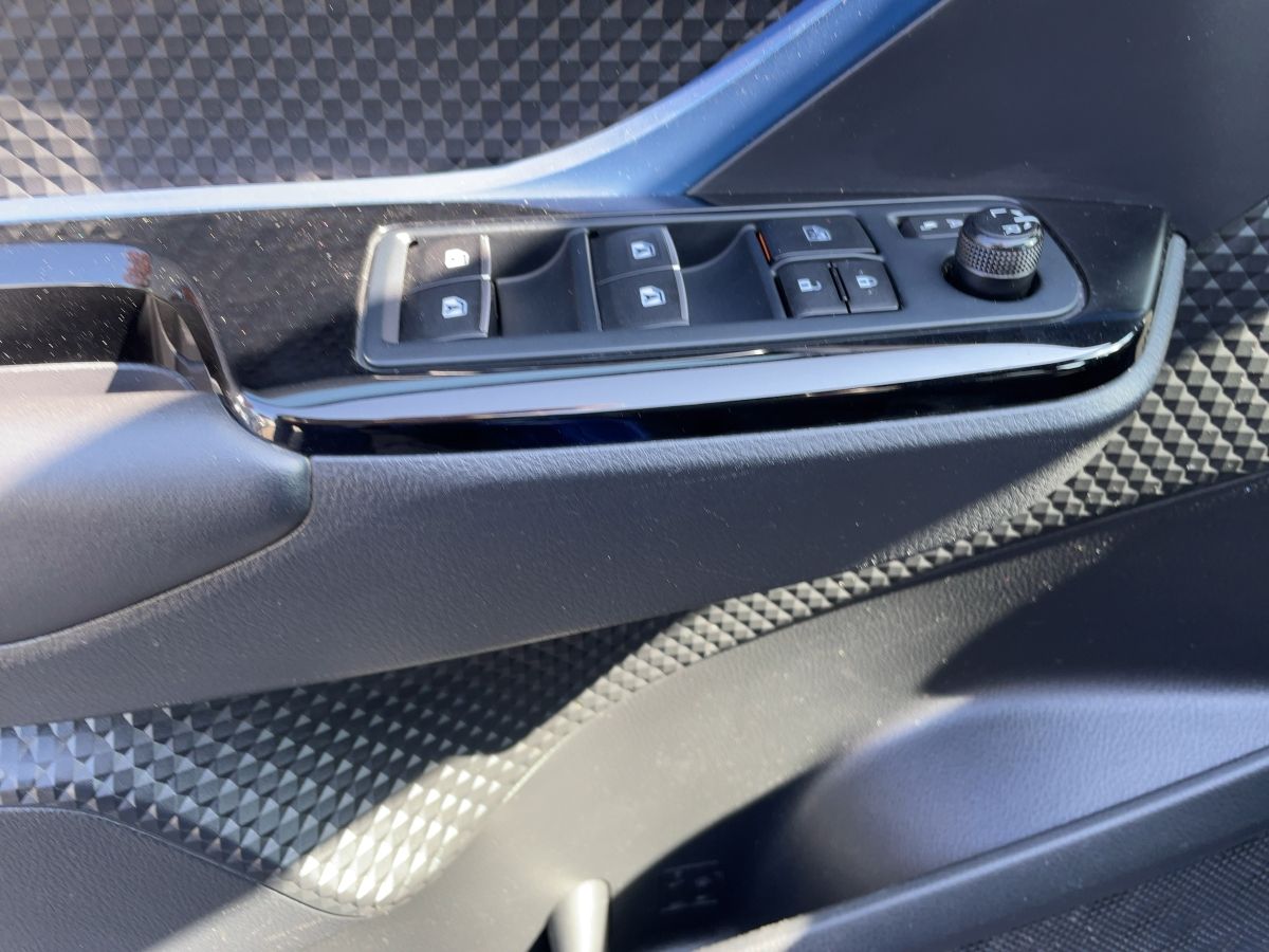 Toyota C-HR 1.8 CVT Club - Samsaru's Car Outlet