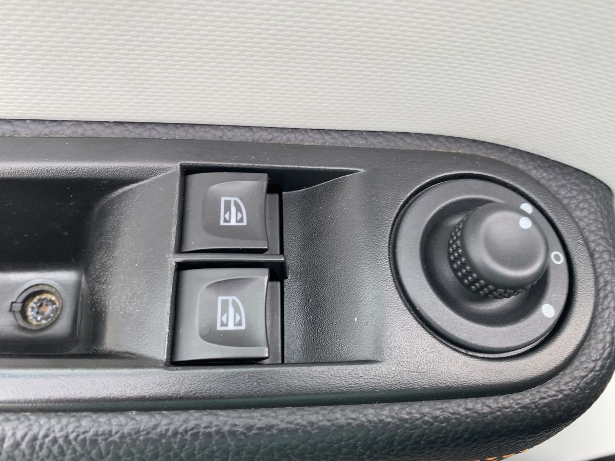 Renault Twingo Vibes Electric - Samsaru's Car Outlet