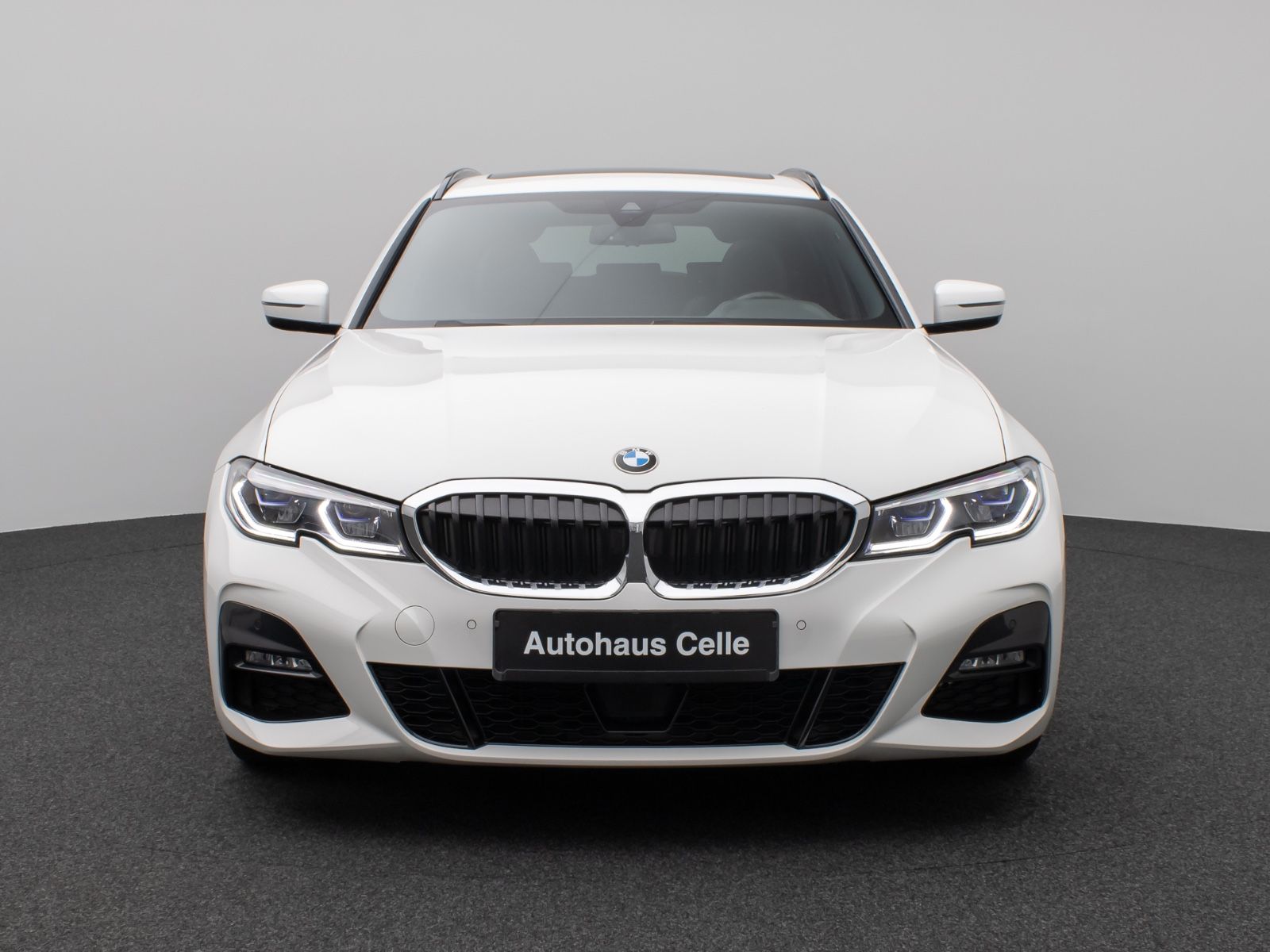 BMW 320d M Sport - Samsaru's Car Outlet