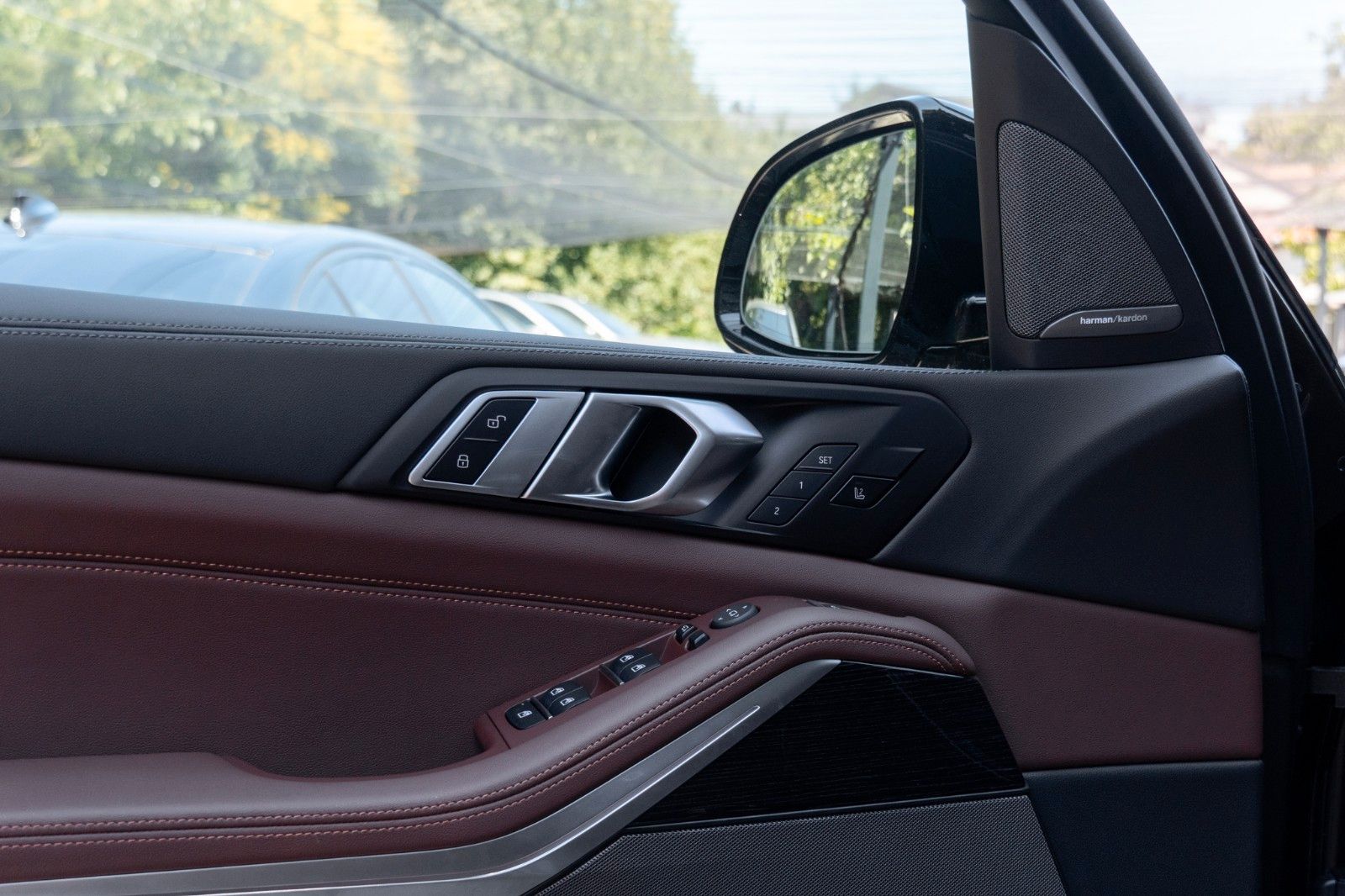 BMW X5 30d M SPORT.H/K.PANO.LUFTF.DR.ASS.360.AHK.22"