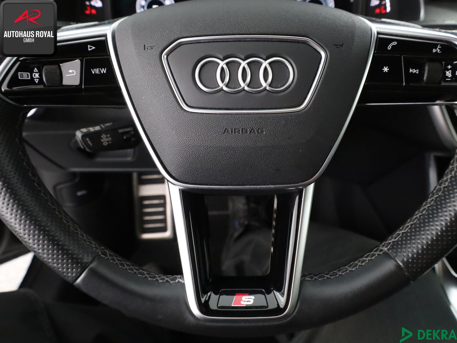 Audi A6 Avant 55 TFSI e qu S LINE - Samsaru's Car Outlet