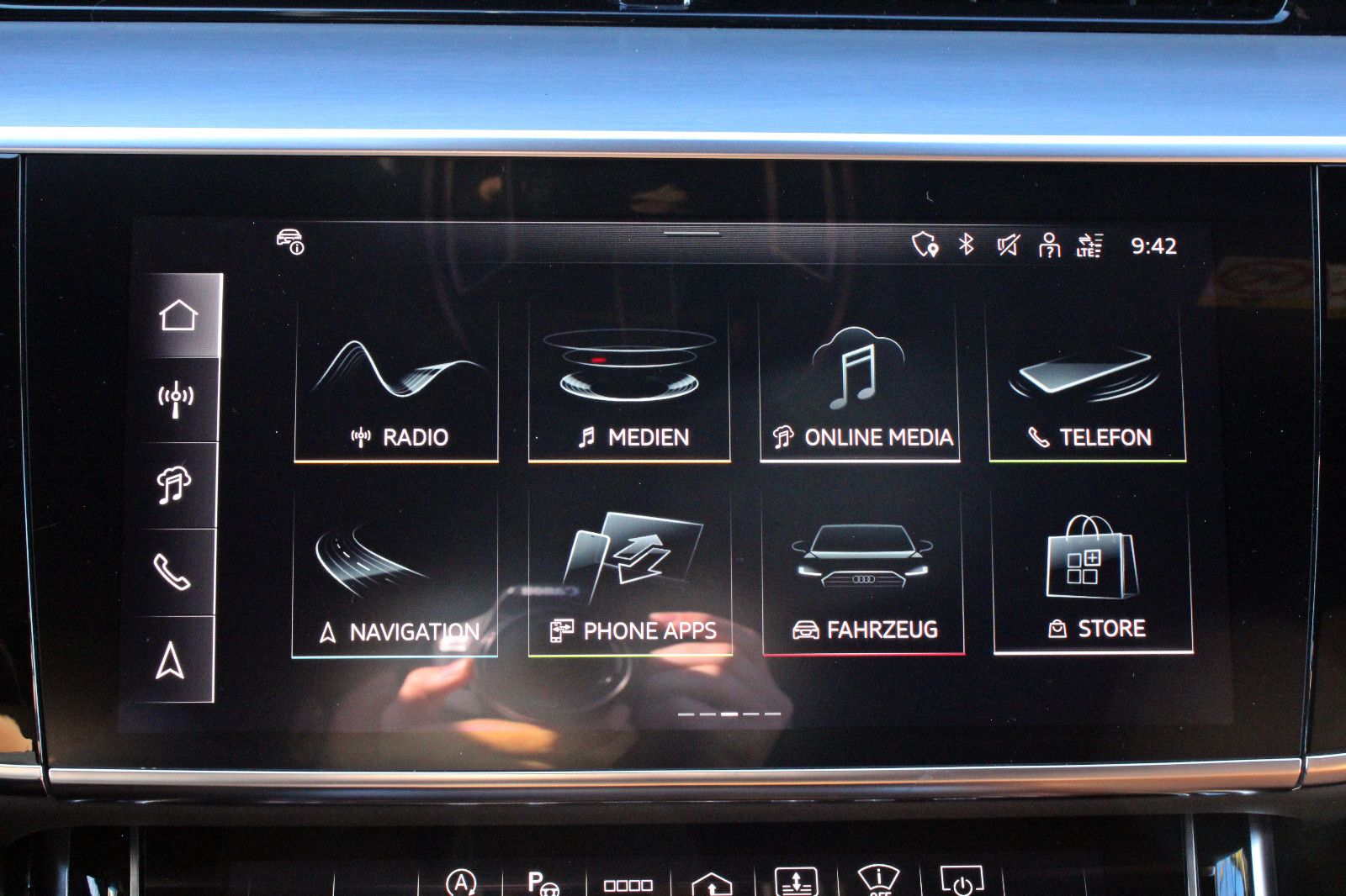 Audi A8 Lang 55TFSI PANO AHK FONDPAKET DIGITAL LED" → "Audi A8 Lang 55TFSI - Samsaru's Car Outlet