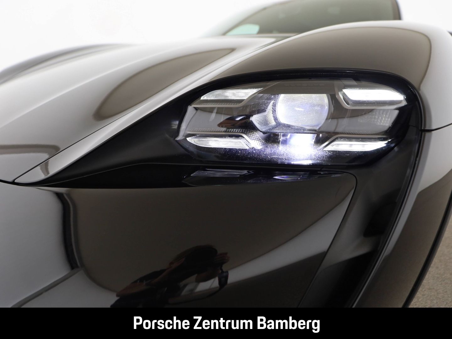 Porsche Taycan 4S CT/ Inno Drive/ Matrix/ Bose/ Head-Up/