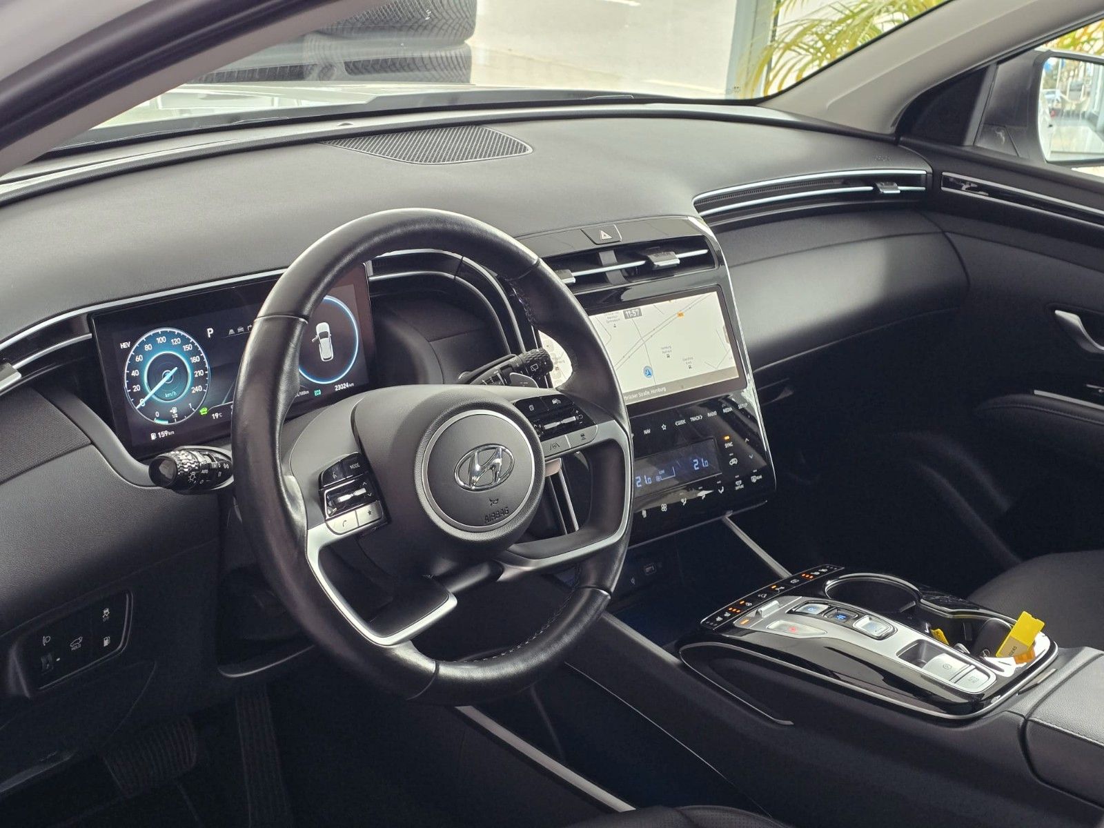 Hyundai Tucson Prime Plug-In Hybrid 4WD - Samsaru's Car Outlet