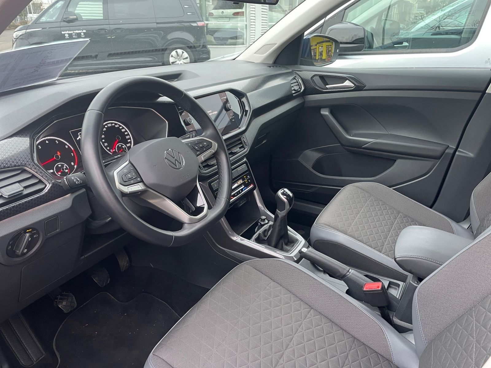 Volkswagen T-Cross Style 1.0 l TSI - Samsaru's Car Outlet