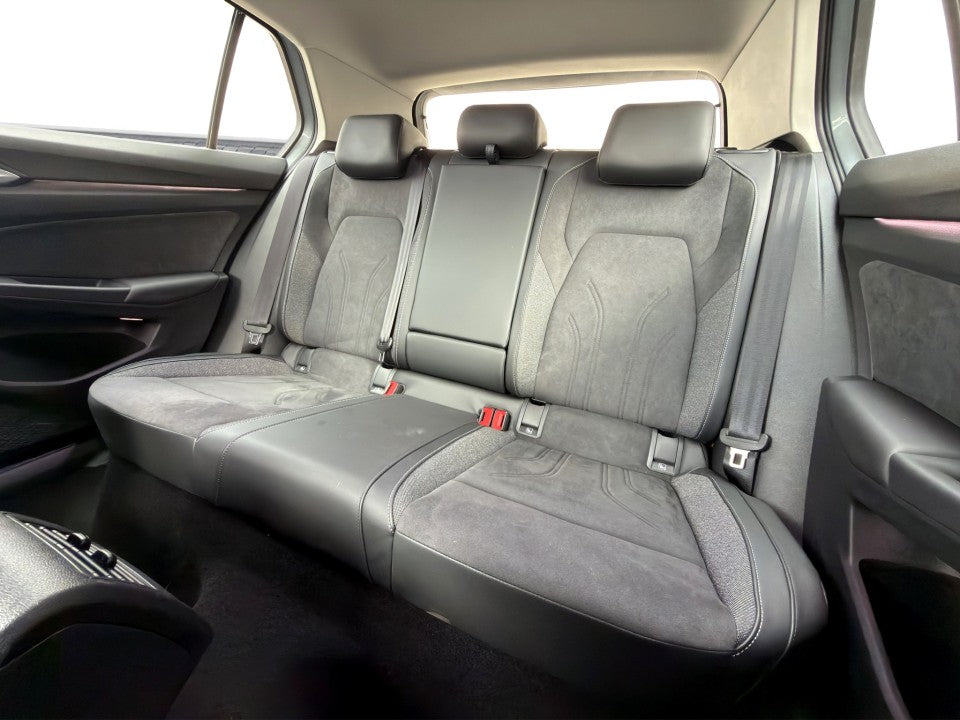 Volkswagen Golf Style1.5 TSI DSG PHEV