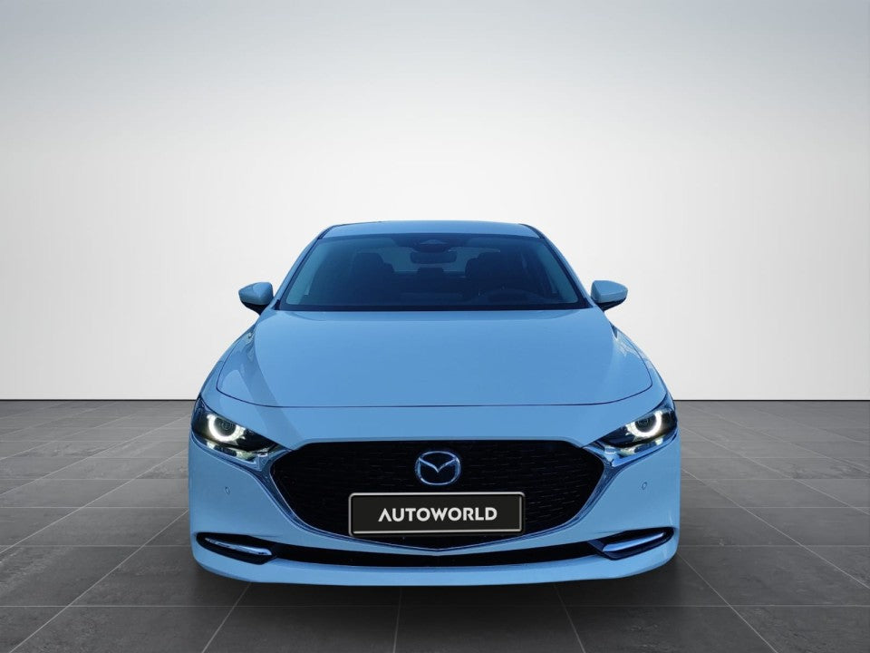 Mazda 3 e-Skyactiv X186 AT MHEV Center-Line + Design