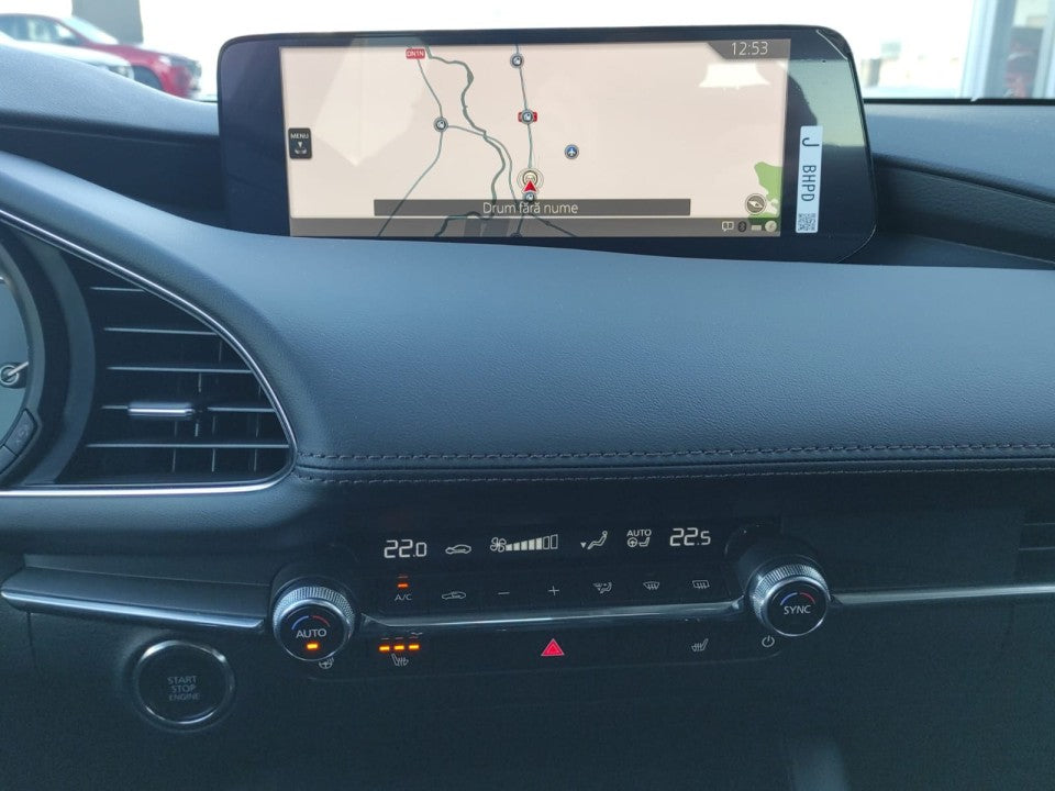 Mazda 3 e-Skyactiv X186 AT MHEV Center-Line + Design