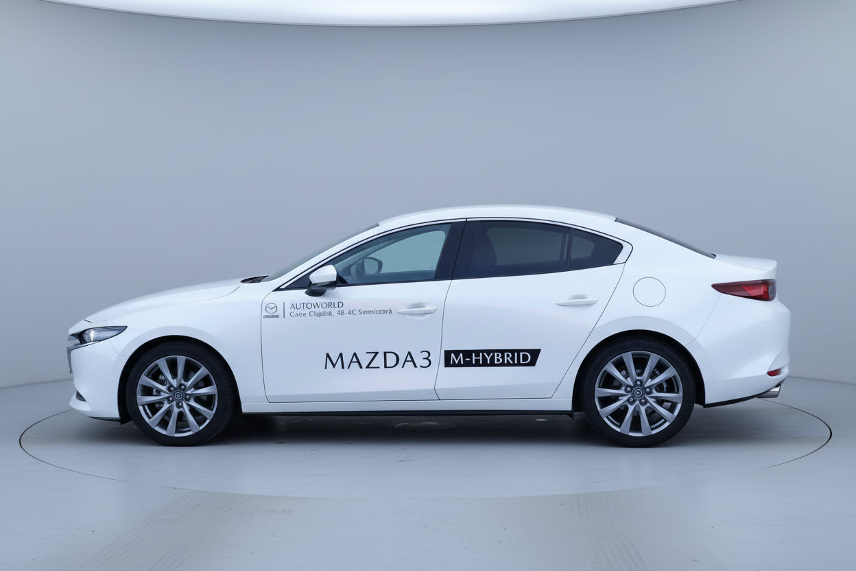 Mazda 3 e-Skyactiv X186 AT MHEV Center-Line + Design